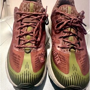 Merrell Agility Peak 5 GORE-TEX® Women’s size 11 Excellent Condition